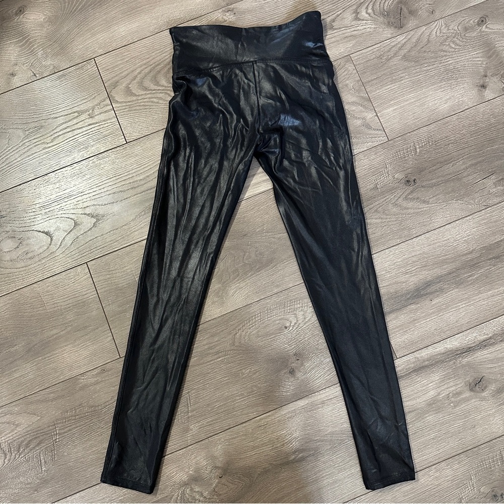 Spanx Faux Leather Black Leggings Size Medium - Picture 6 of 13